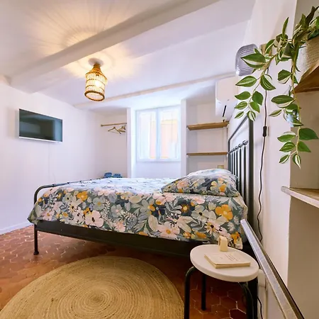 Romantic Getaway In * Bormes-les-Mimosas